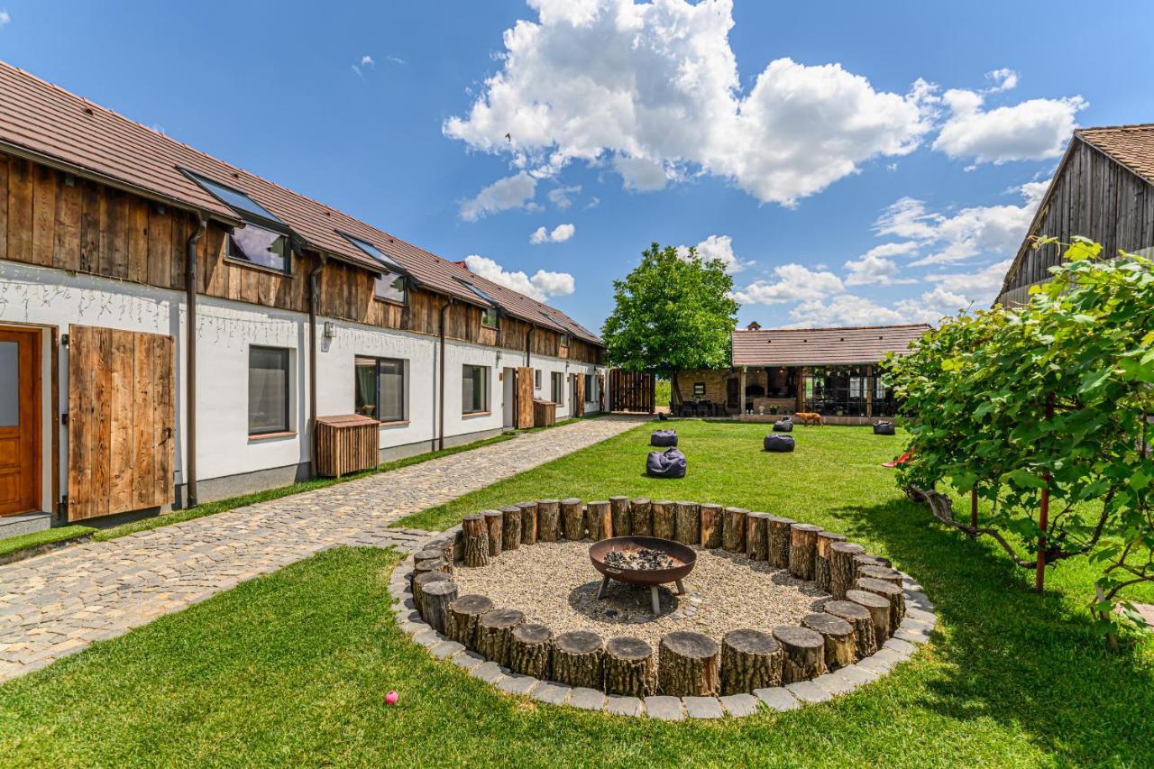 The Good House - Harman Bed & Breakfast Bagian luar foto
